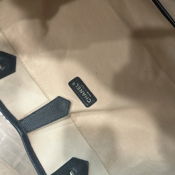 Chanel Printed Leather Tote - Picture 6 of 11